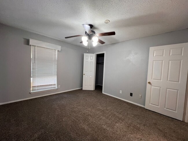 Building Photo - 324 Arborview Dr