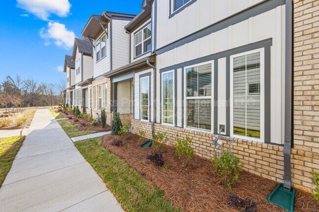 Building Photo - 5720 Rivulet Wy