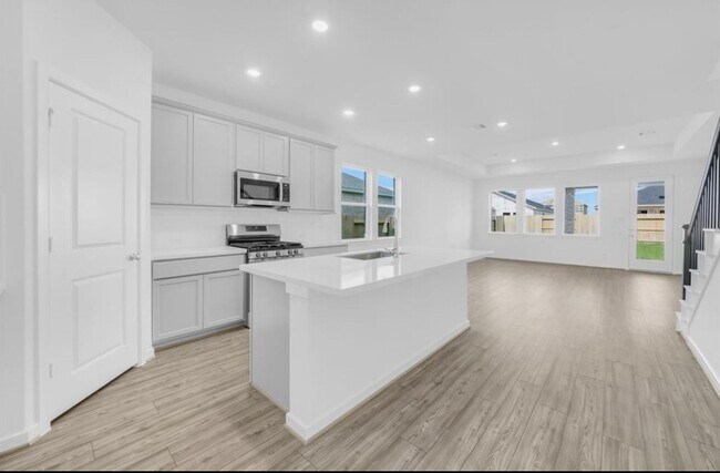 Building Photo - 9739 Bixby Crk Dr