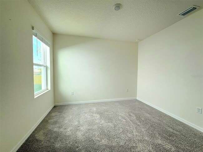 Building Photo - 17132 Edgemont Ln