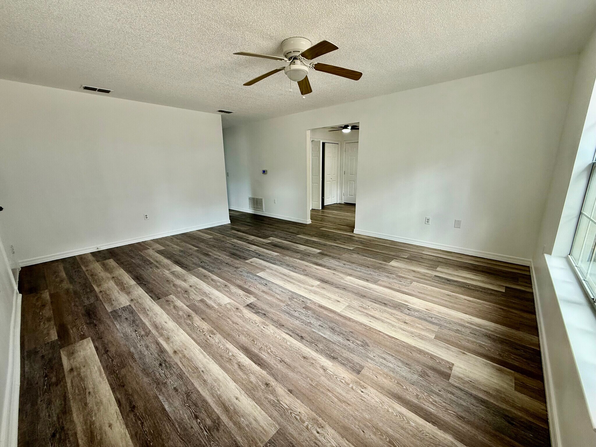 Building Photo - 3042 Tiffany Ln