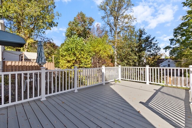 Building Photo - 521 Homewood Ave