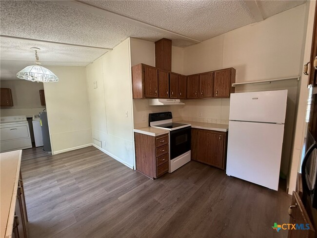 Building Photo - 786 Potthast Dr