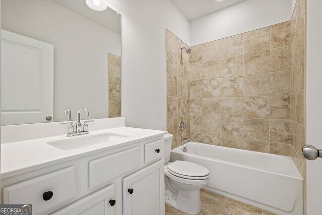 Building Photo - 4240 Hickory Pne Aly