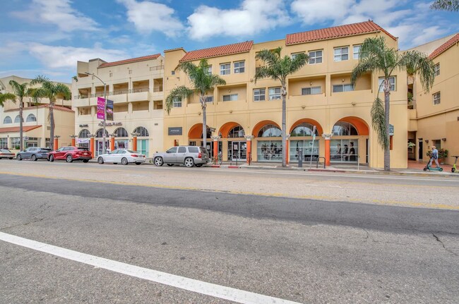 Main St. - 255 Main St