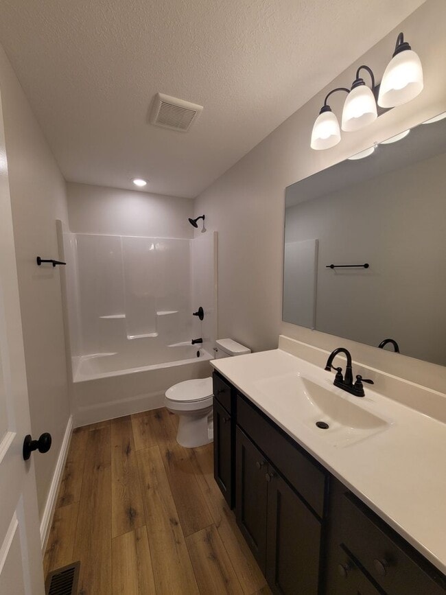 Building Photo - 2585 Casa Cir