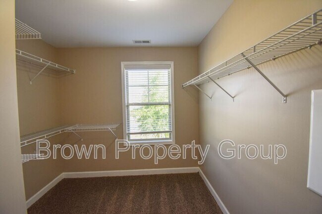 Building Photo - 6023 Daybrook Ct