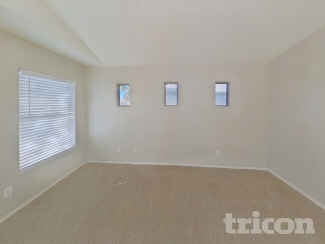 Building Photo - 8529 W Hughes Dr