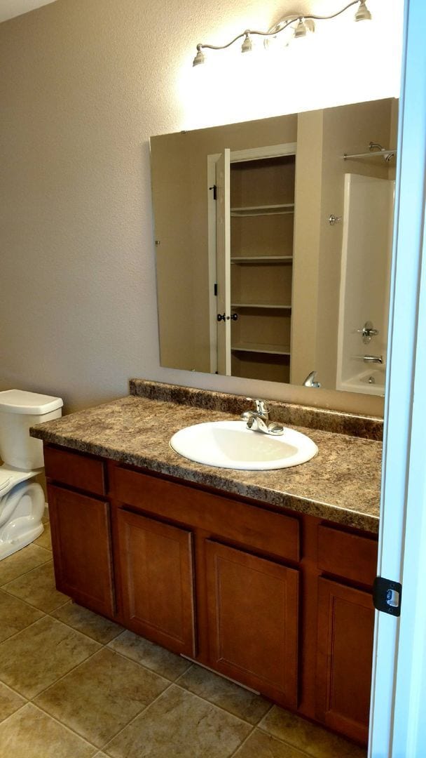 Building Photo - Waterfront Property in Lakewood w/ Dock Coming Available Soon!