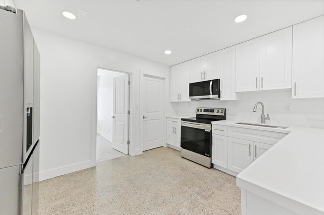 Building Photo - 2541 NW 64th Terrace