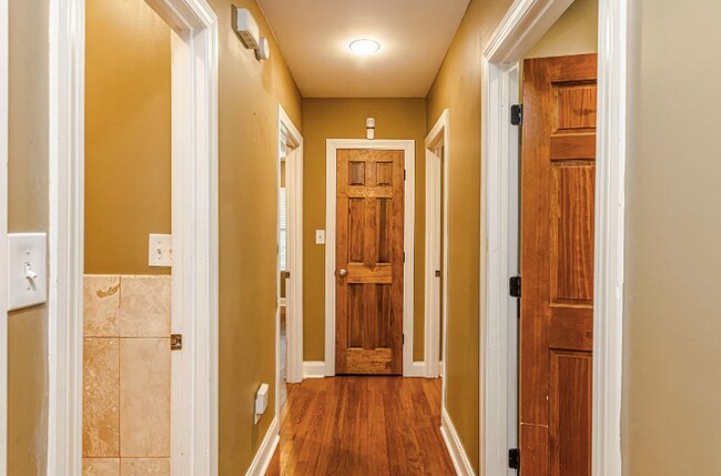 Building Photo - 4309 Forest Park Dr