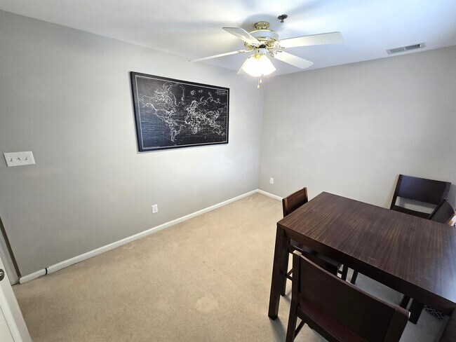 Building Photo - 2236 Lesner Crescent