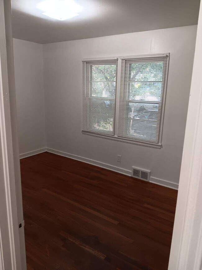 Building Photo - 24XX SW Buchanan St