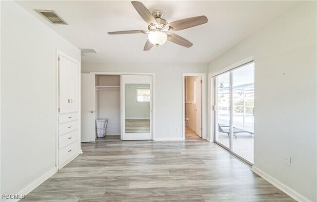 Building Photo - 4330 S Canal Cir
