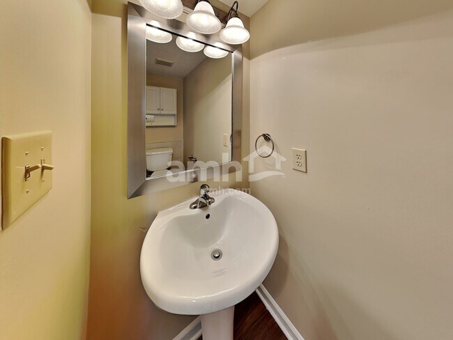 Building Photo - 6585 W Odessa Way