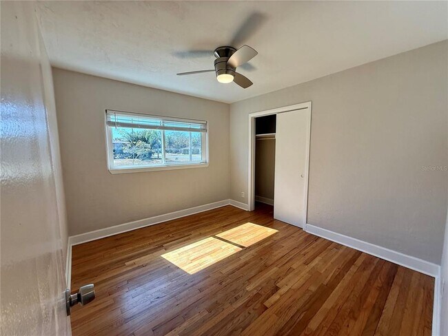 Building Photo - 2801 Nancy St