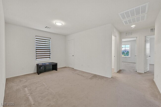 Building Photo - 8755 Spanish Ridge Ave
