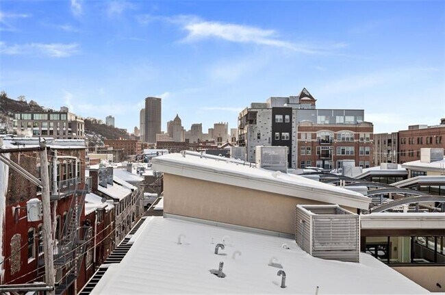 Building Photo - 2554 Smallman St