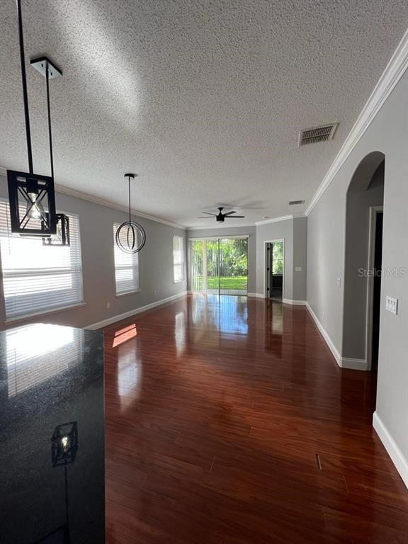 Building Photo - 1604 Eagle Feather Dr