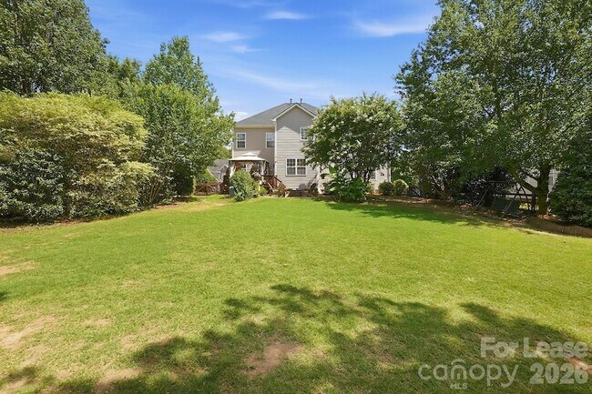Building Photo - 8120 Madrigal Ct