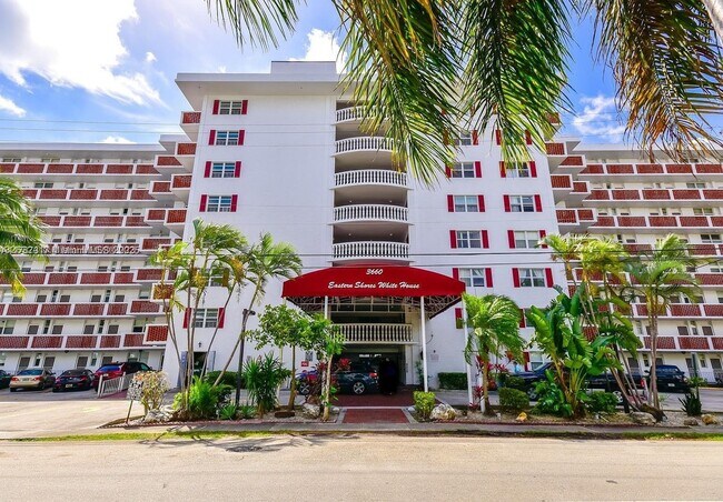 Building Photo - 3660 NE 166th St