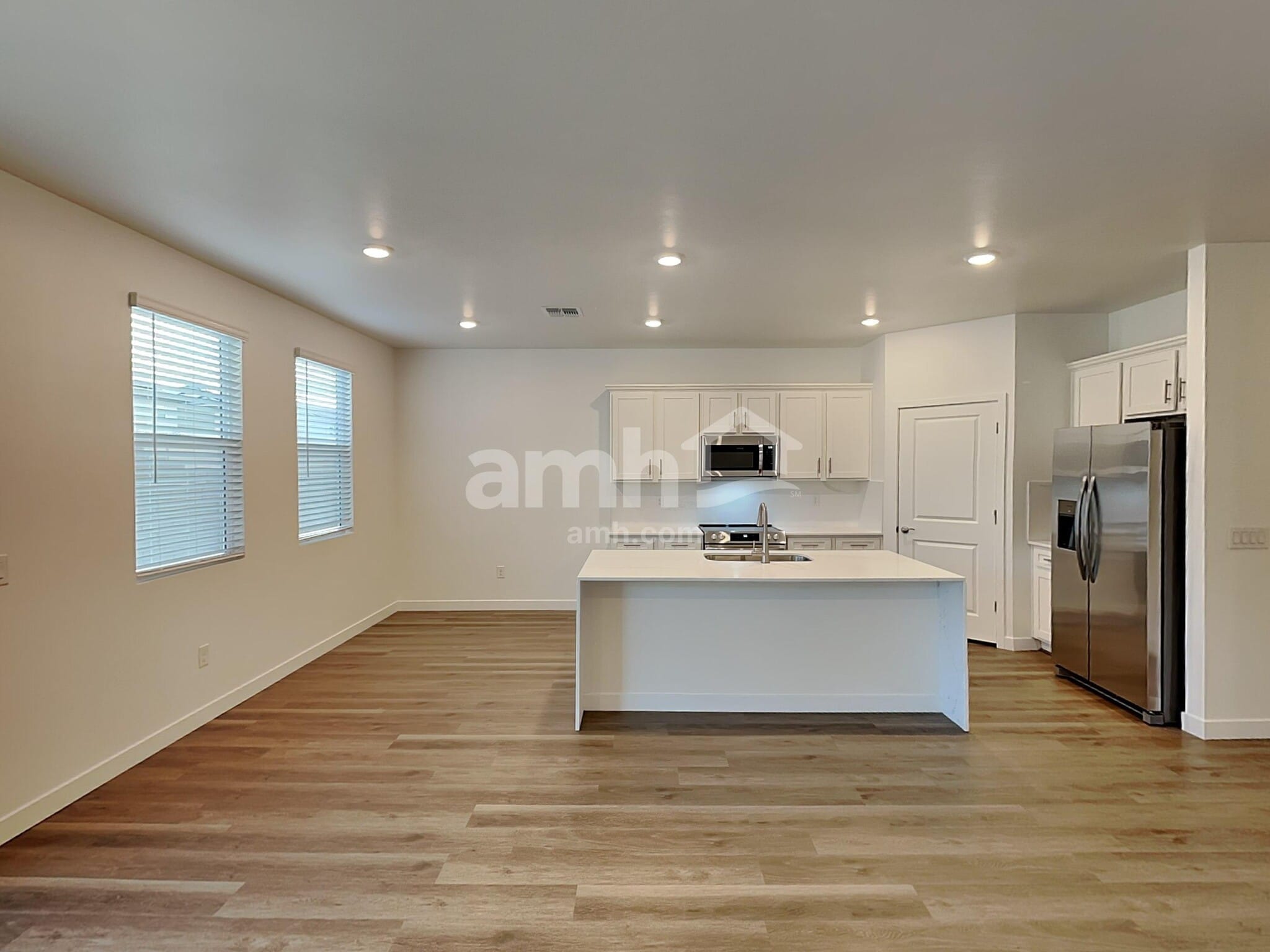 Building Photo - 6482 E Paseo Alga