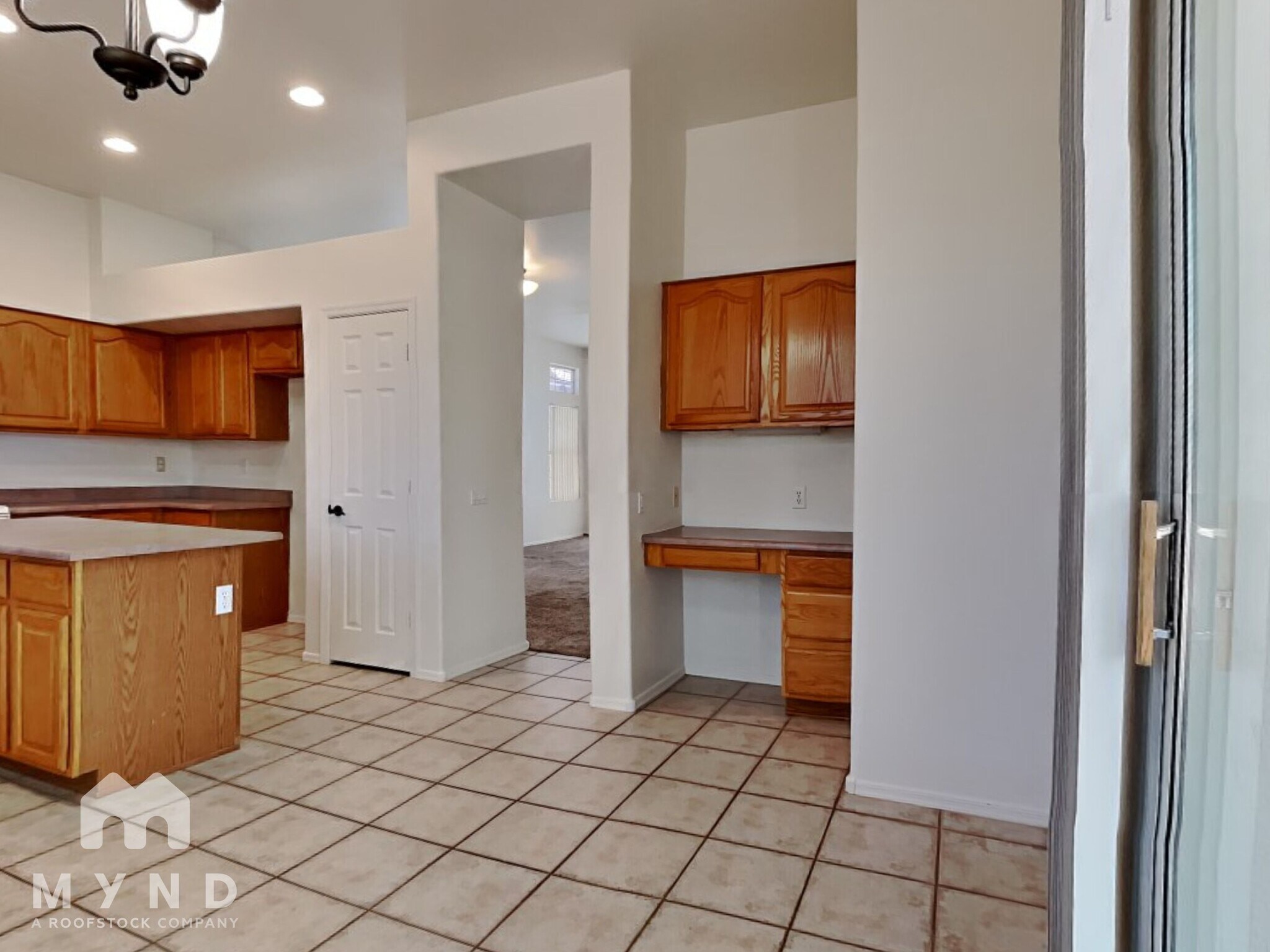 Building Photo - 4528 E Rowel Rd