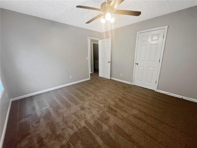 Building Photo - 11795 Plantation Pkwy