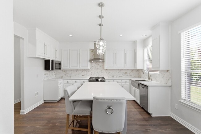 Building Photo - 5308 Sandstone Ln