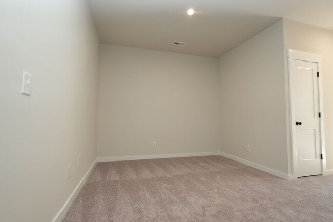 Building Photo - Coming Soon! 3 BR/3BA | New Toll Brothers Townhome | 1-Car Garage Parking | In Charlotte!