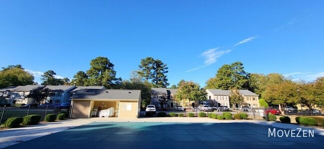 Building Photo - 1608 Township Cir