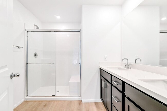Building Photo - Modern Living in Cadence | Stylish Townhome with Open Concept & Community Amenities!