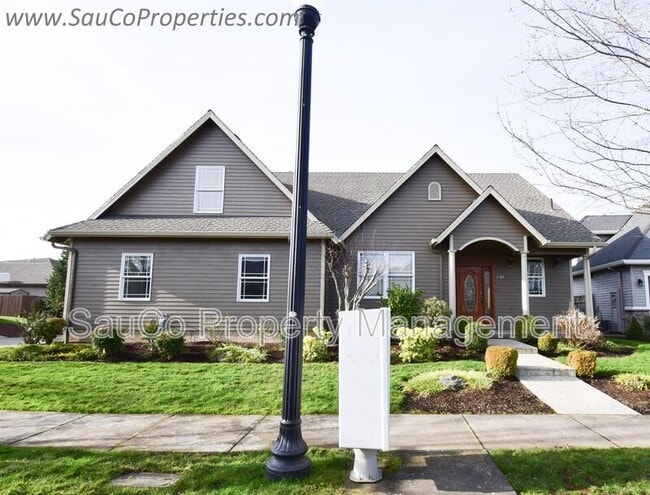 Building Photo - 2485 Meridian Dr
