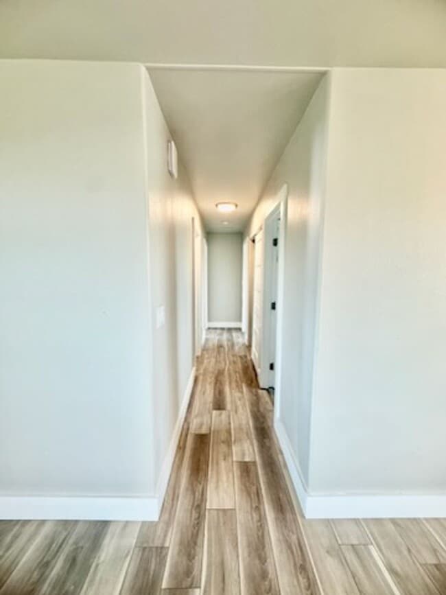 Building Photo - 3 Bedroom 1.5 Bath for rent in Waimea