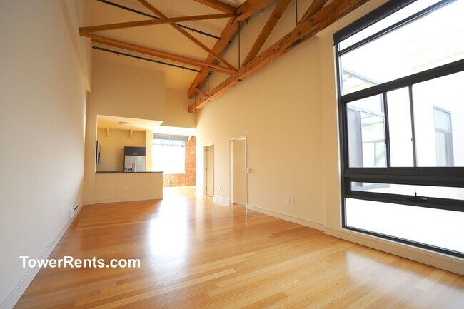 Building Photo - 310 Townsend St