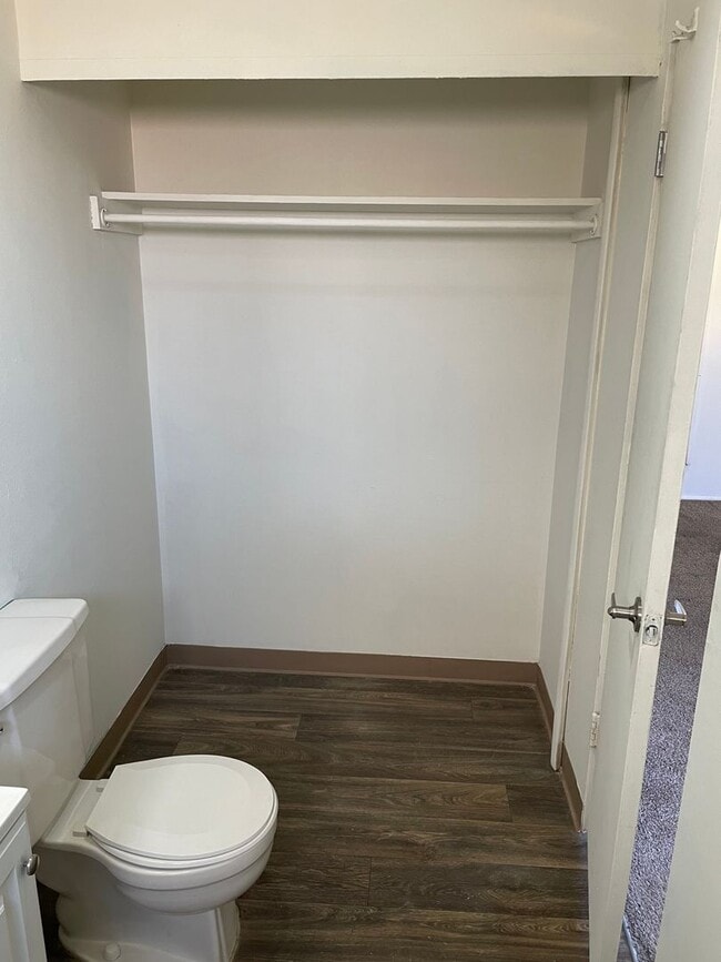 Building Photo - Studio Apartment on Las Vegas Strip - Close to all of the Excitement & More!!