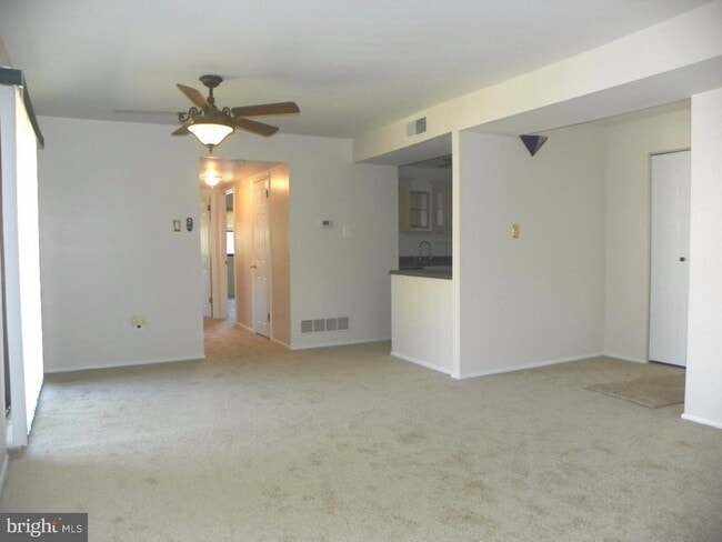 Building Photo - 356 Saybrook Ln