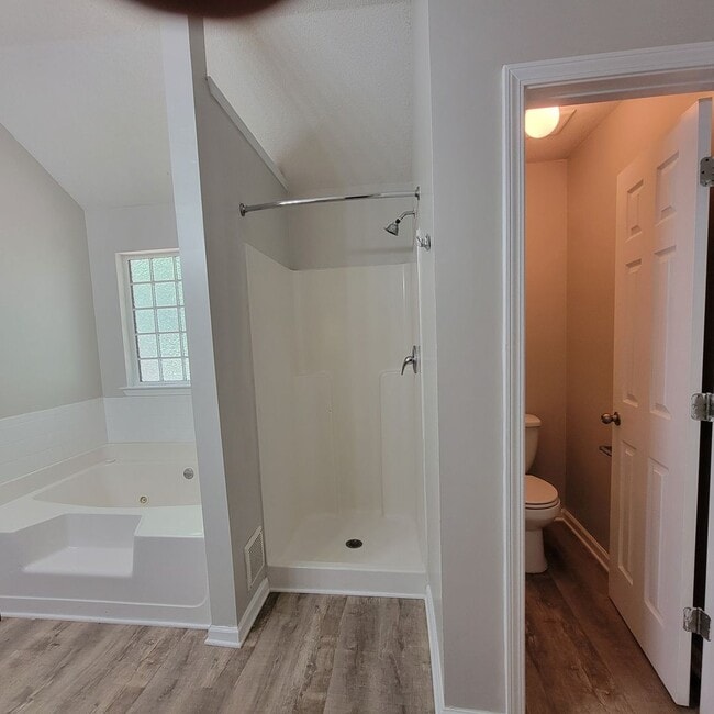 Building Photo - Newer Home For Rent 2 Story - Just Like Br...