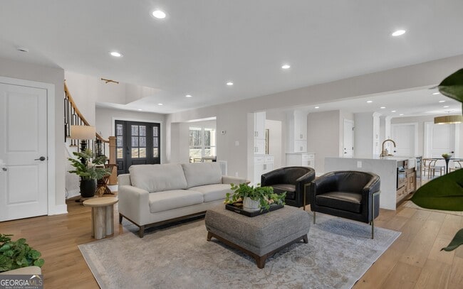 Building Photo - 459 Lester road