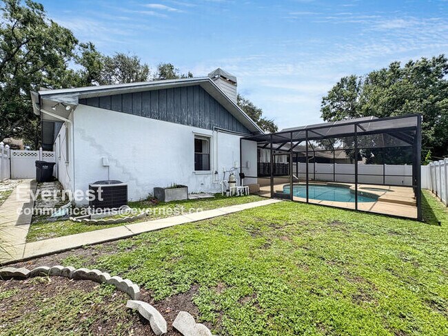 Building Photo - 2604 Sablewood Dr
