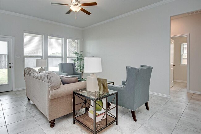 Building Photo - 1006 Warm Summer Dr