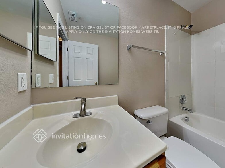 Building Photo - 3551 Fyfield Ct