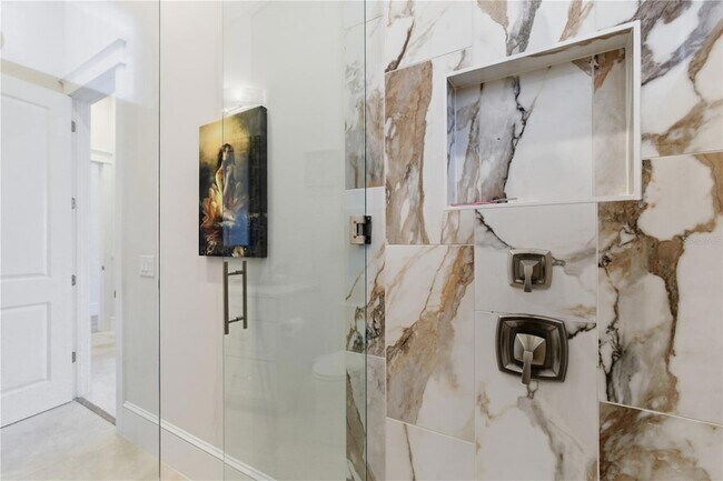 Building Photo - 340 Ocean Crest Dr