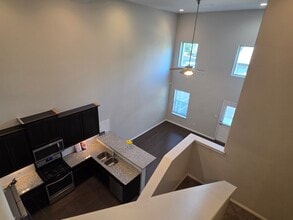 Building Photo - 2304 S Lakeline Blvd