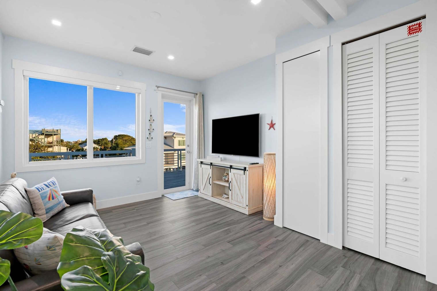 Building Photo - 811 104th St