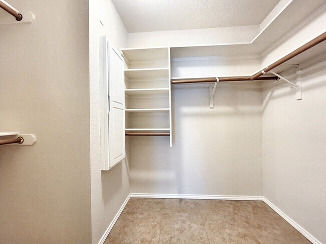 Building Photo - Charming 3BD/2BA Home with Spacious Backyard in Cedar Park