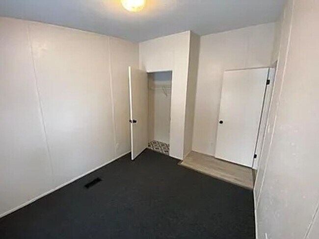 Building Photo - Charming 3 Bedroom Home in Quiet, Tree Lined Neighborhood