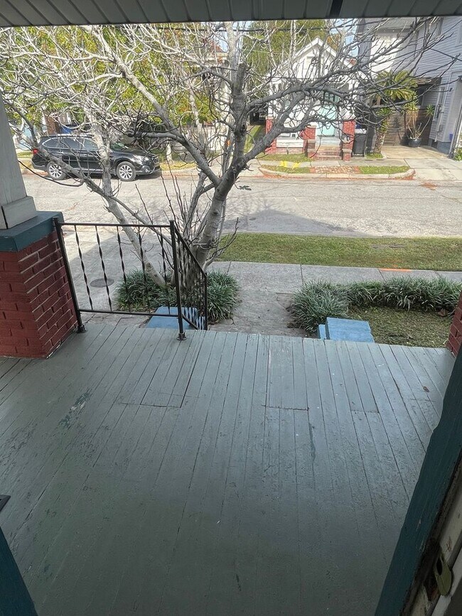 Building Photo - 2BD/1BA Shotgun in MidCity