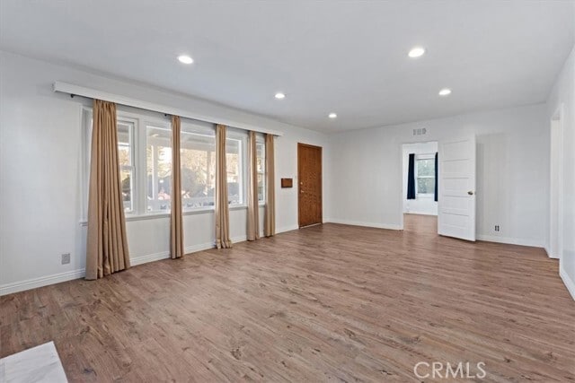 Building Photo - 336 W Hillcrest Blvd