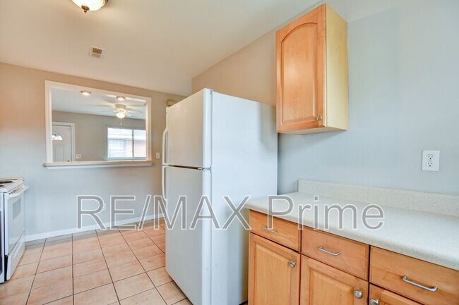 Building Photo - 511 Stafford St